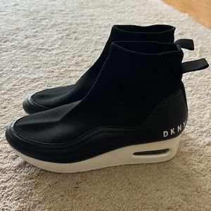 DKNY Trainers Wedge Heel Black Sneakers Size 7